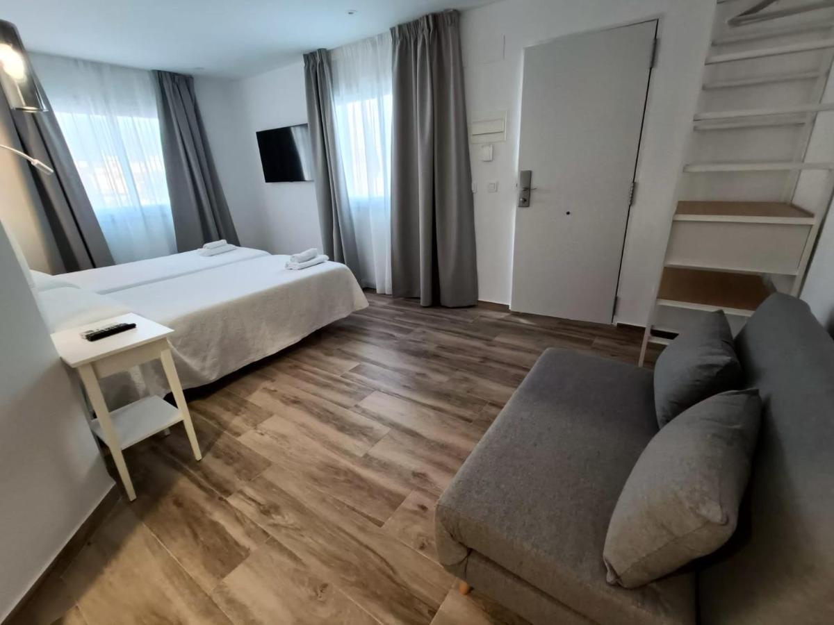 Hostal La Ermita Нерха Экстерьер фото