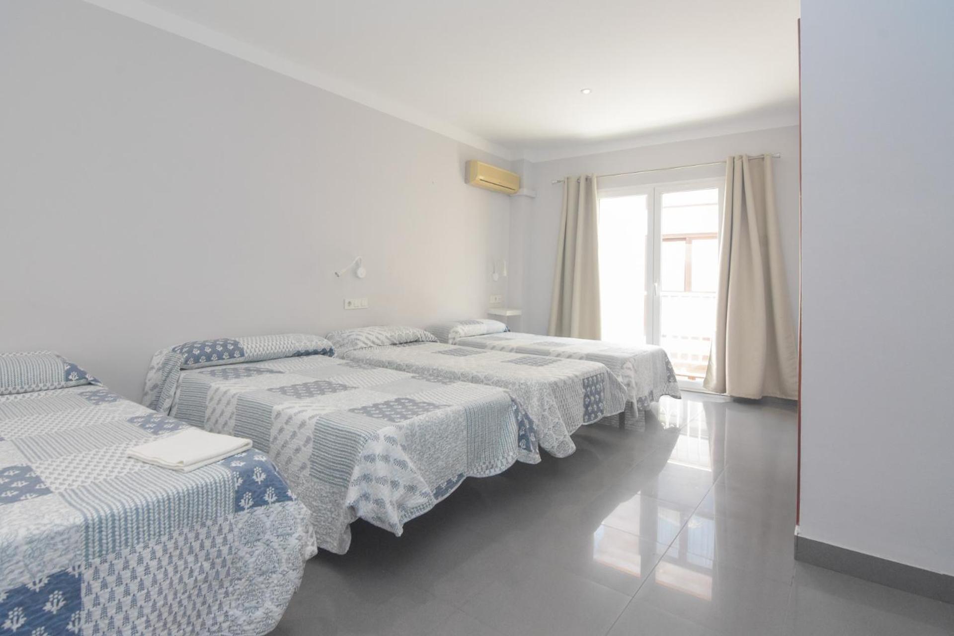 Hostal La Ermita Нерха Экстерьер фото