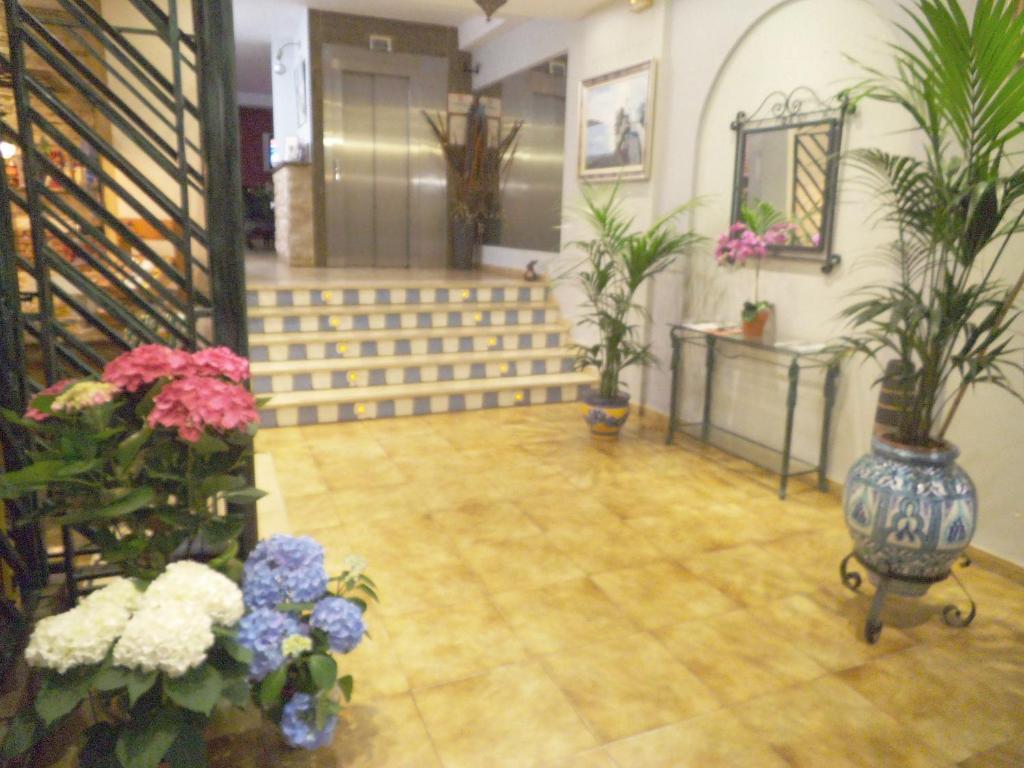 Hostal La Ermita Нерха Экстерьер фото
