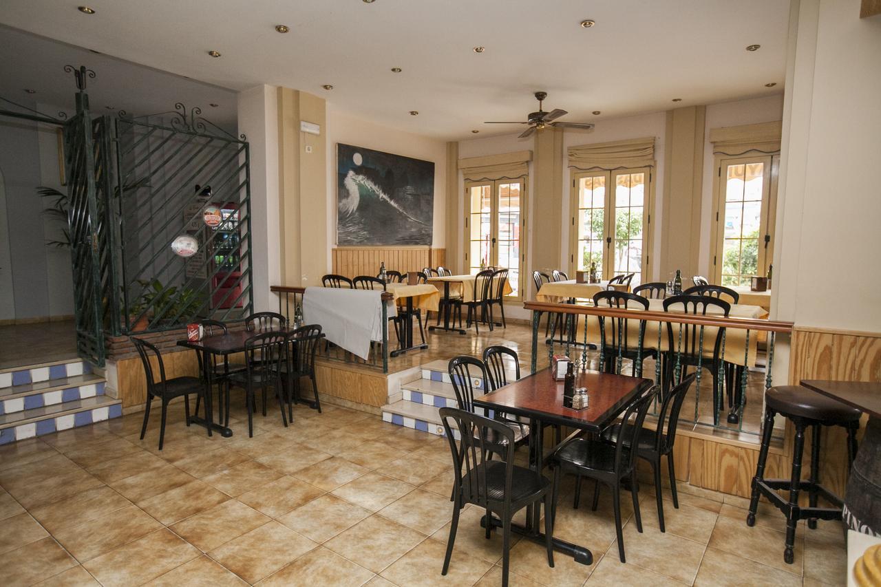 Hostal La Ermita Нерха Экстерьер фото